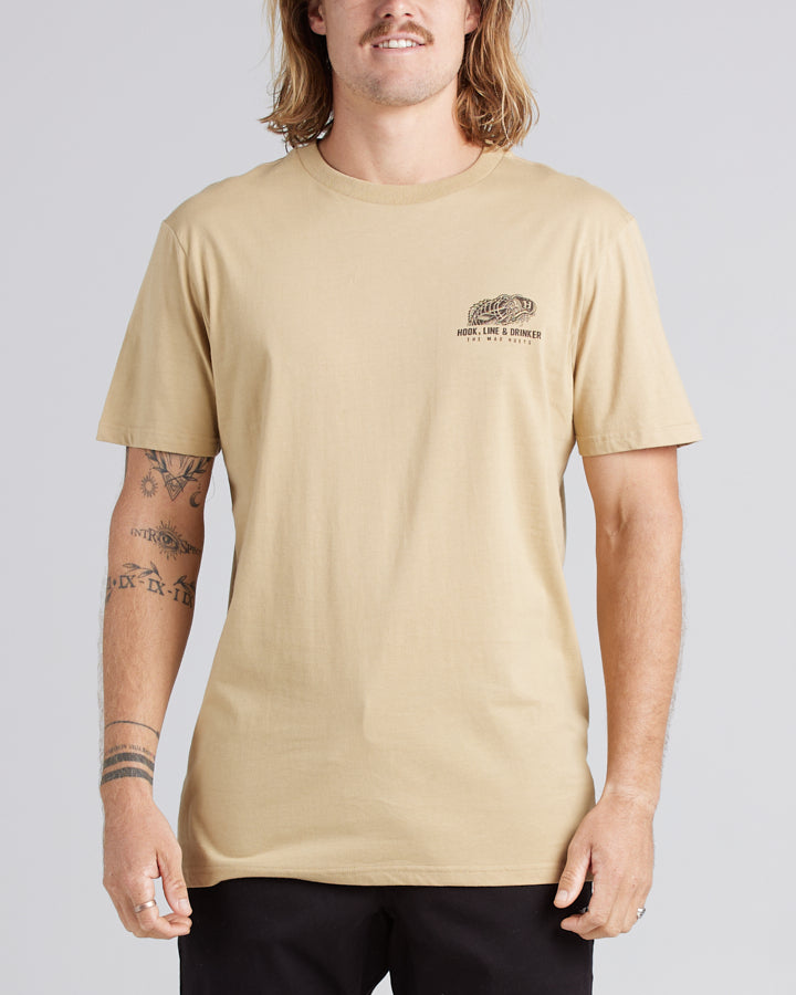 HOOK LINE | SS TEE - TAN