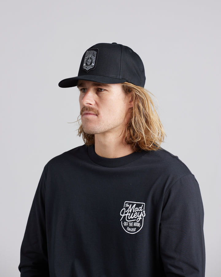 IM STILL FISHING | TWILL SNAPBACK - BLACK