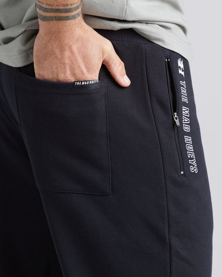 RENEGADE | SLIM TRACKPANT - BLACK