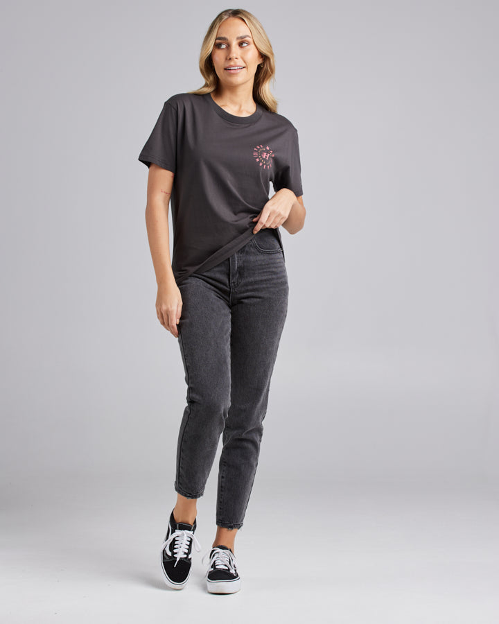 LIVING THE GOOD LIFE | WOMENS SS TEE - VINTAGE BLACK