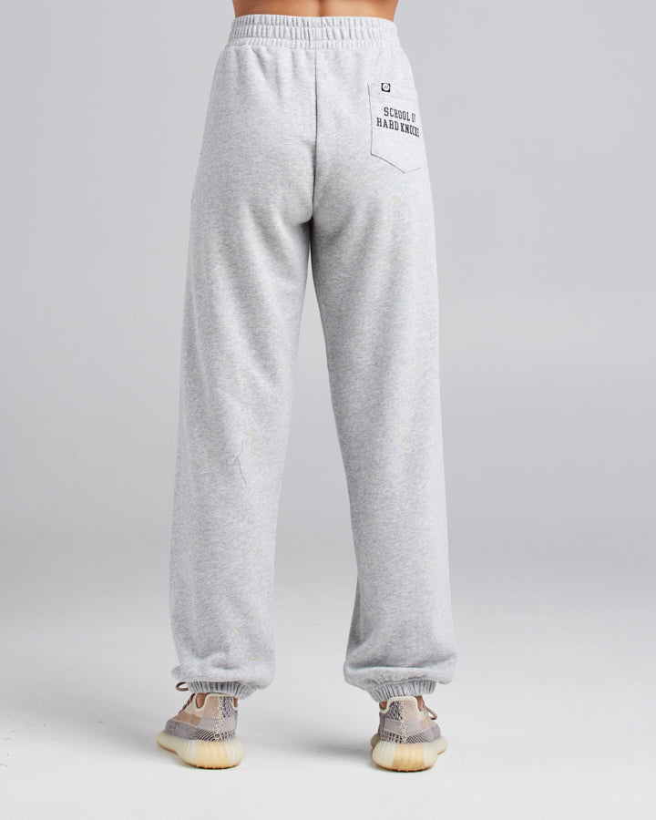 SCHOOL OF HARD KNOCKS | WOMENS OVERSIZED TRACKPANT - GREY MARLE