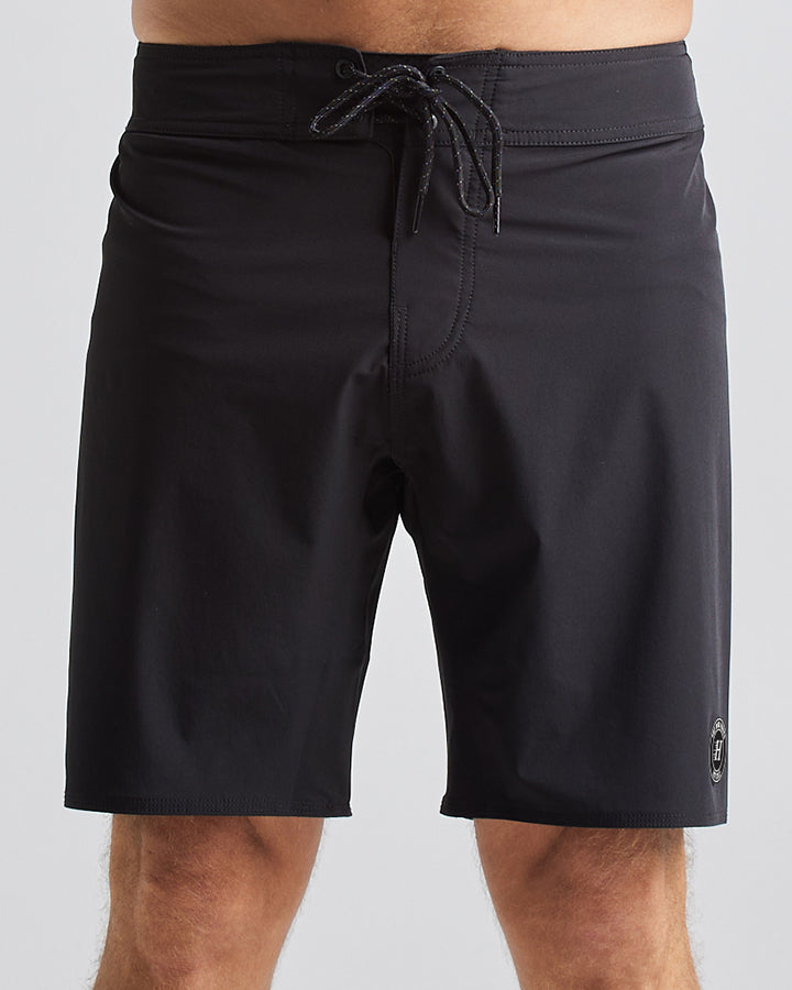 HUEYS LIFE | BOARDSHORT 19" - BLACK