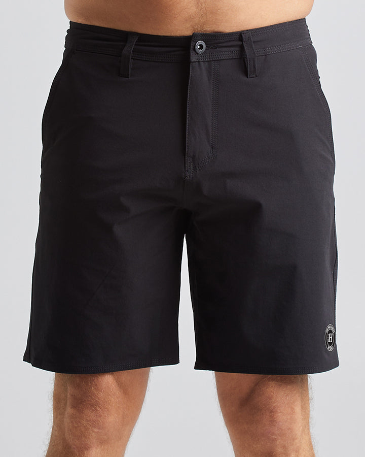 HUEYS LIFE | HYBRID SHORT 19" - BLACK