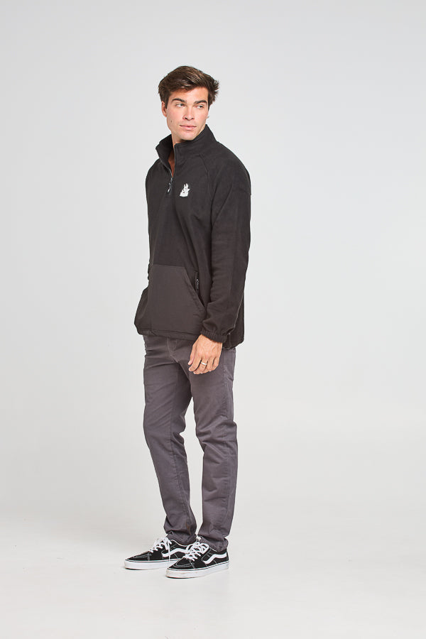 OFFSHORE LOGO | QUARTER ZIP - BLACK