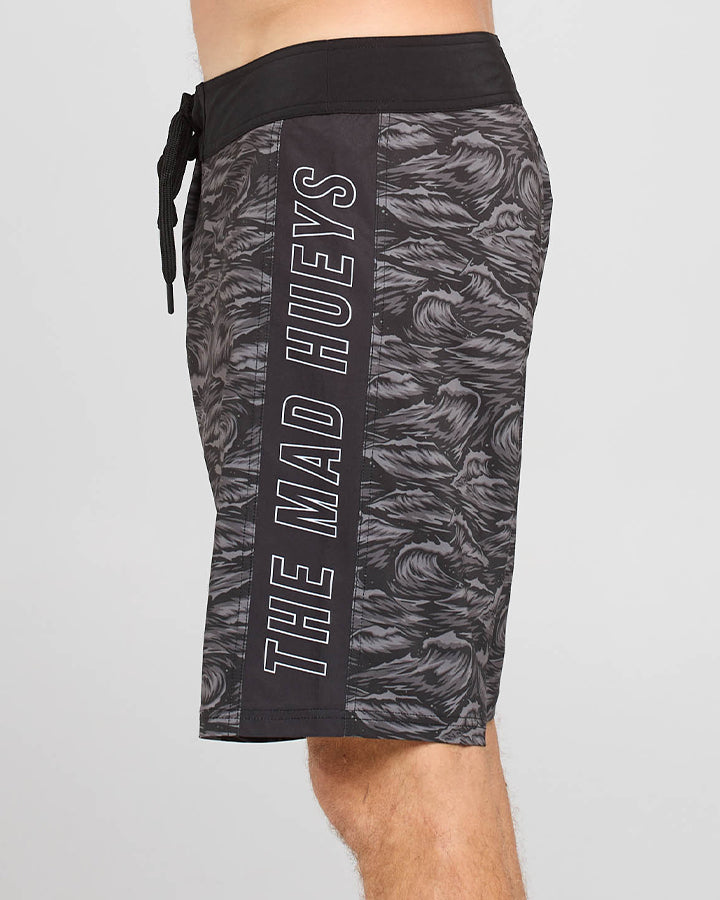 DARK SEAS | 19" BOARDSHORT - BLACK