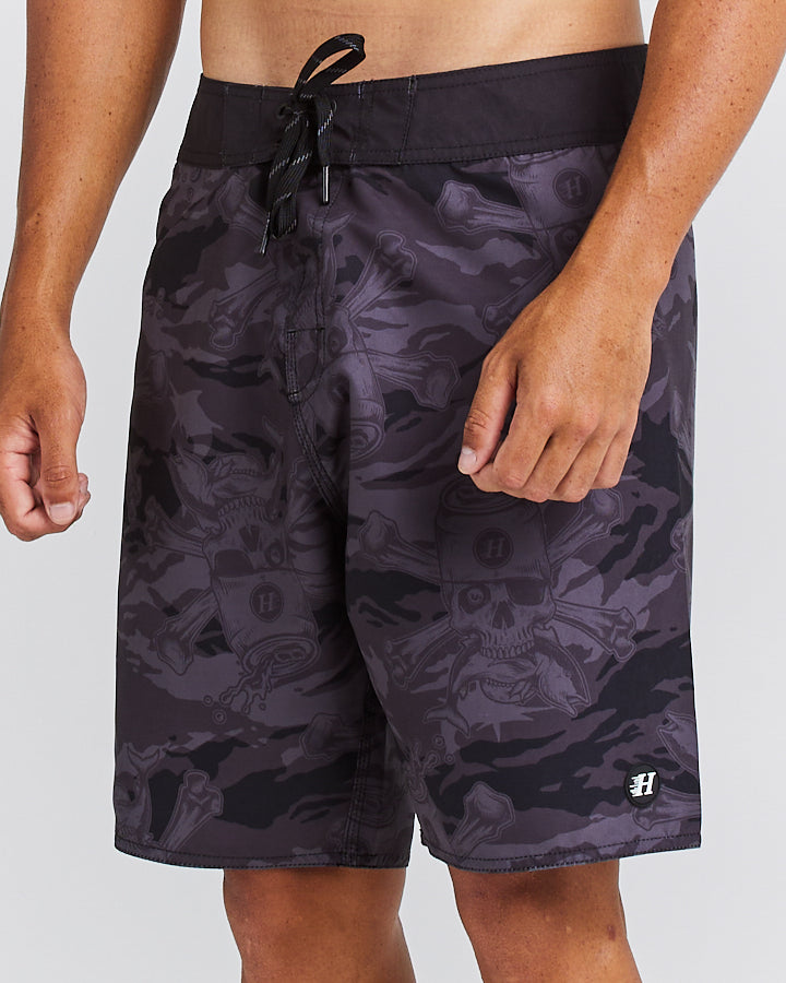 HOOKED | BOARDSHORT 19" - BLACK